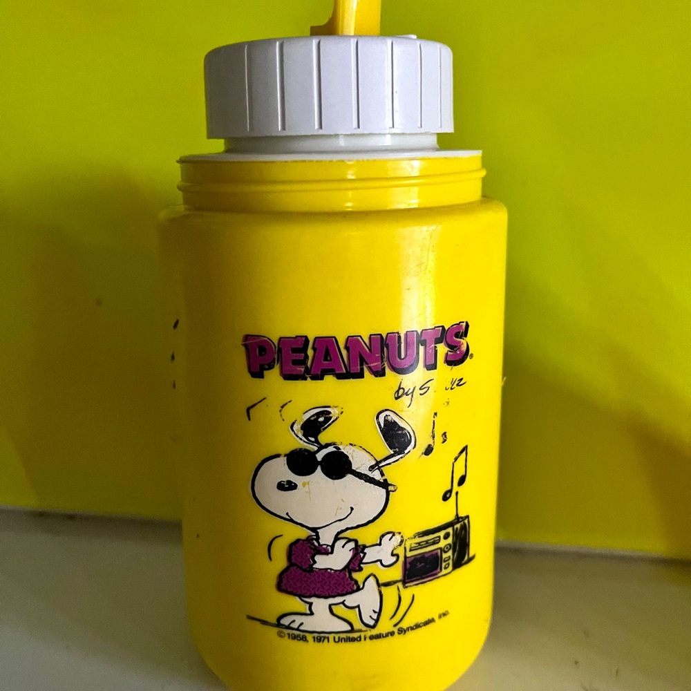 SOLD Peanuts Snoopy Thermos